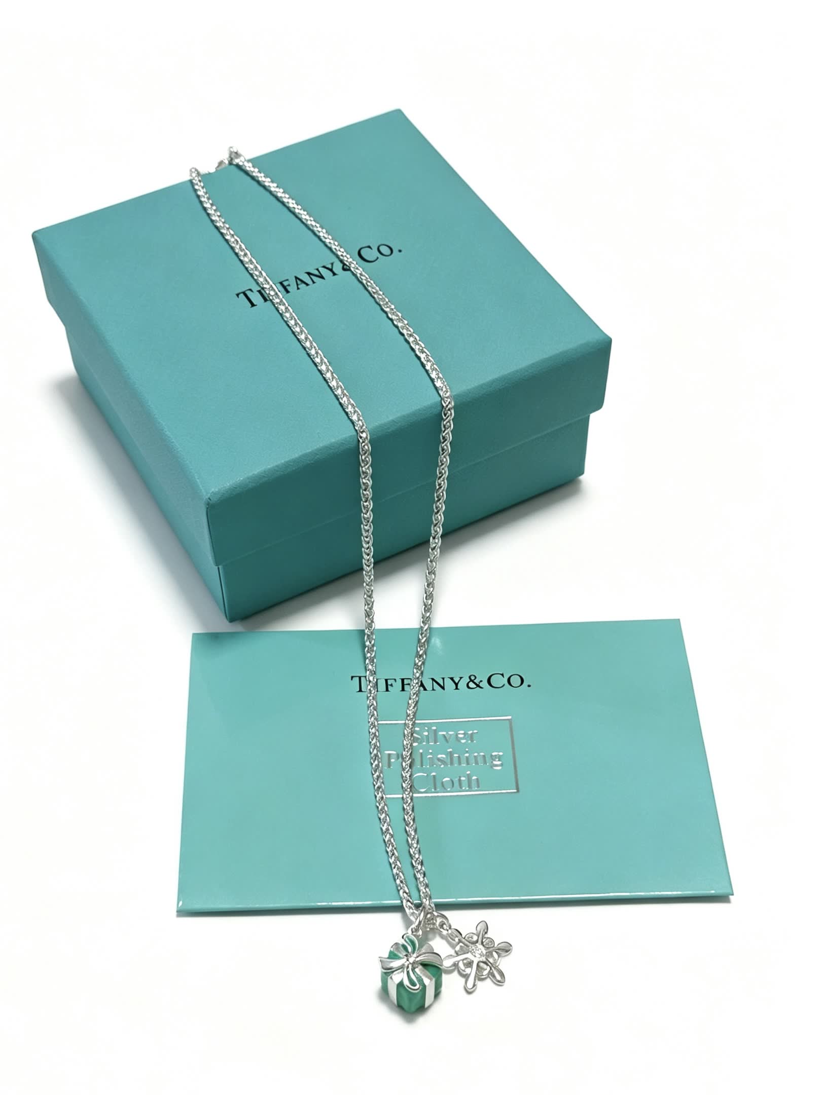 Tiffany & Co. Sterling Silver Gift Box and Flower Necklace Set